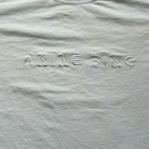 Anine Bing T-Shirt . Preworn.